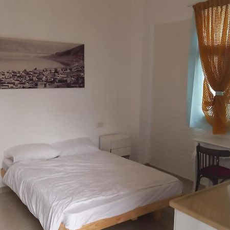 פינה שקטה דקה הליכה לכנרת והטיילת Apartment Tiberias Exterior foto